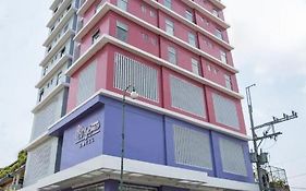 Myspace Hotel Comembo Taguig